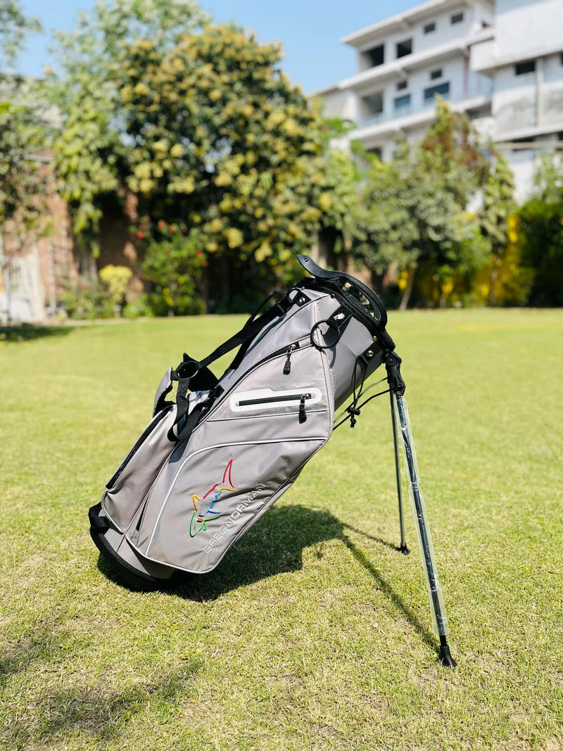 GREG NORMAN 14 Way Divider Water Repellent and Lightweight Golf Stand Bag